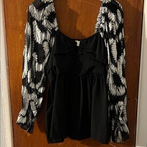Elegant Black and White Women's Top